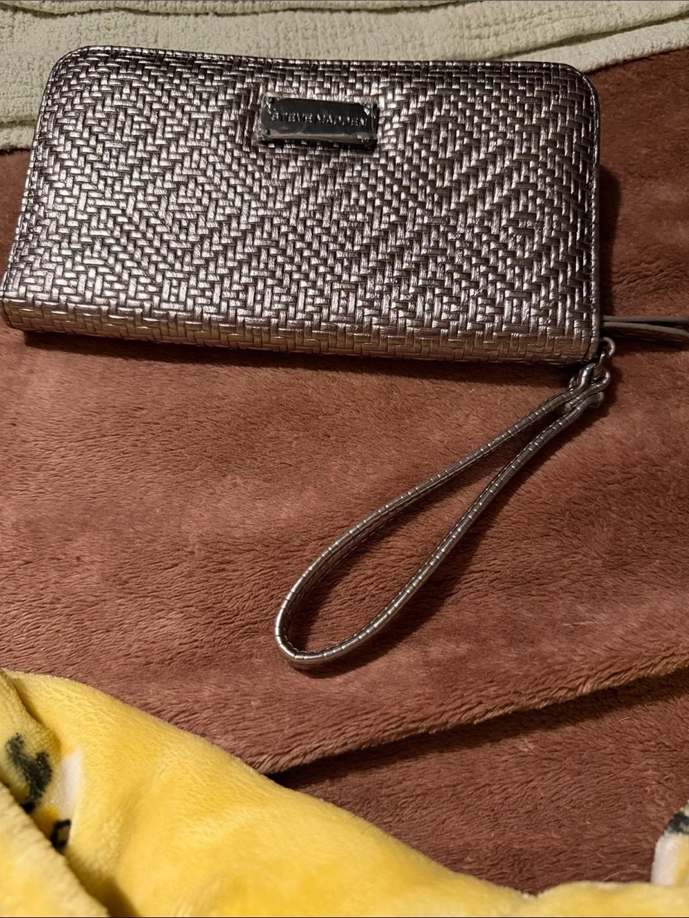 Steve Madden Metallic Woven Wristlet Clutch - Silver BRAND NEW-NEVER USED